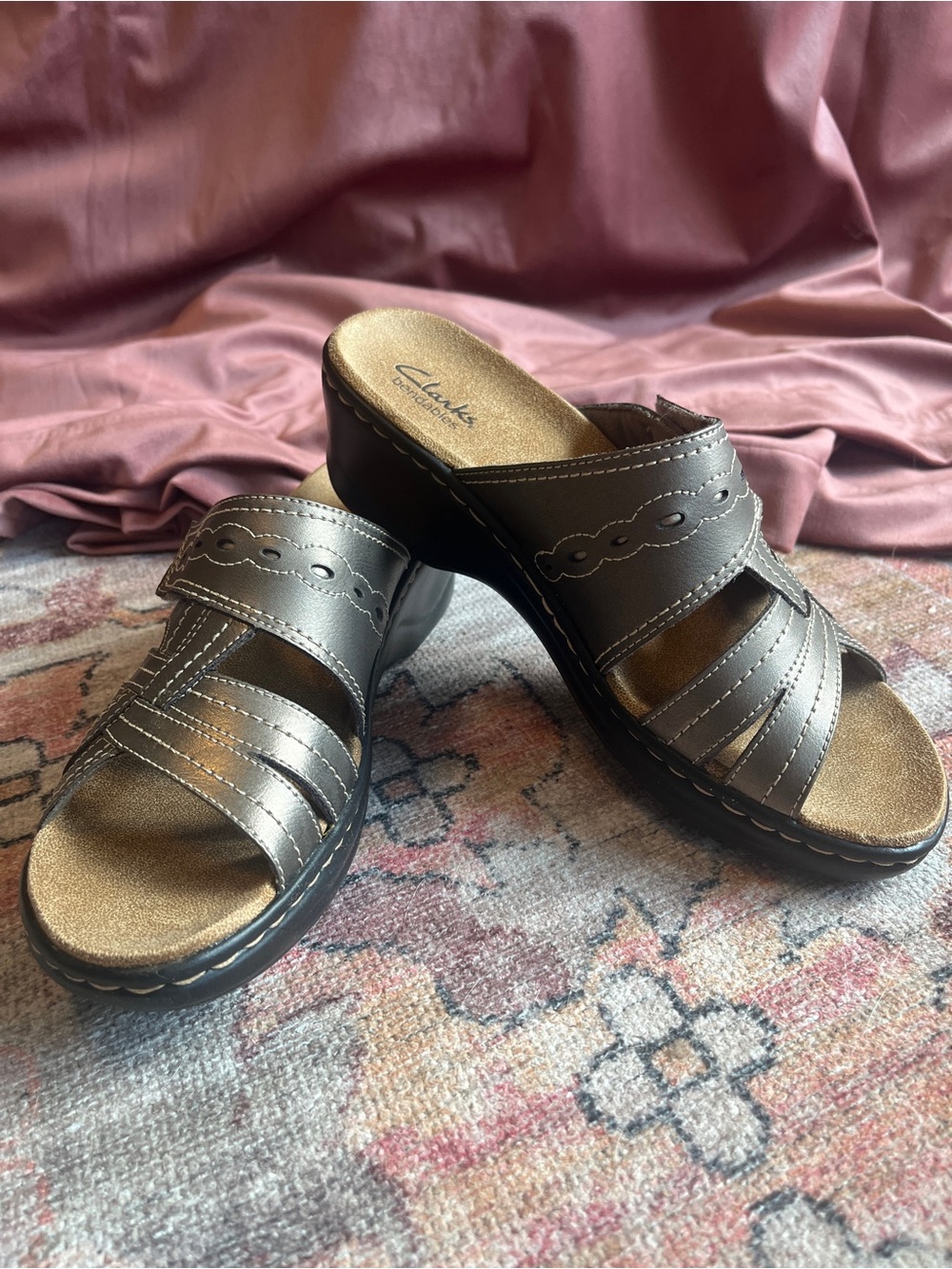 Clarks Bendables Lexi Ember Pewter Leather Slide Sandals 9M Comfort NIB